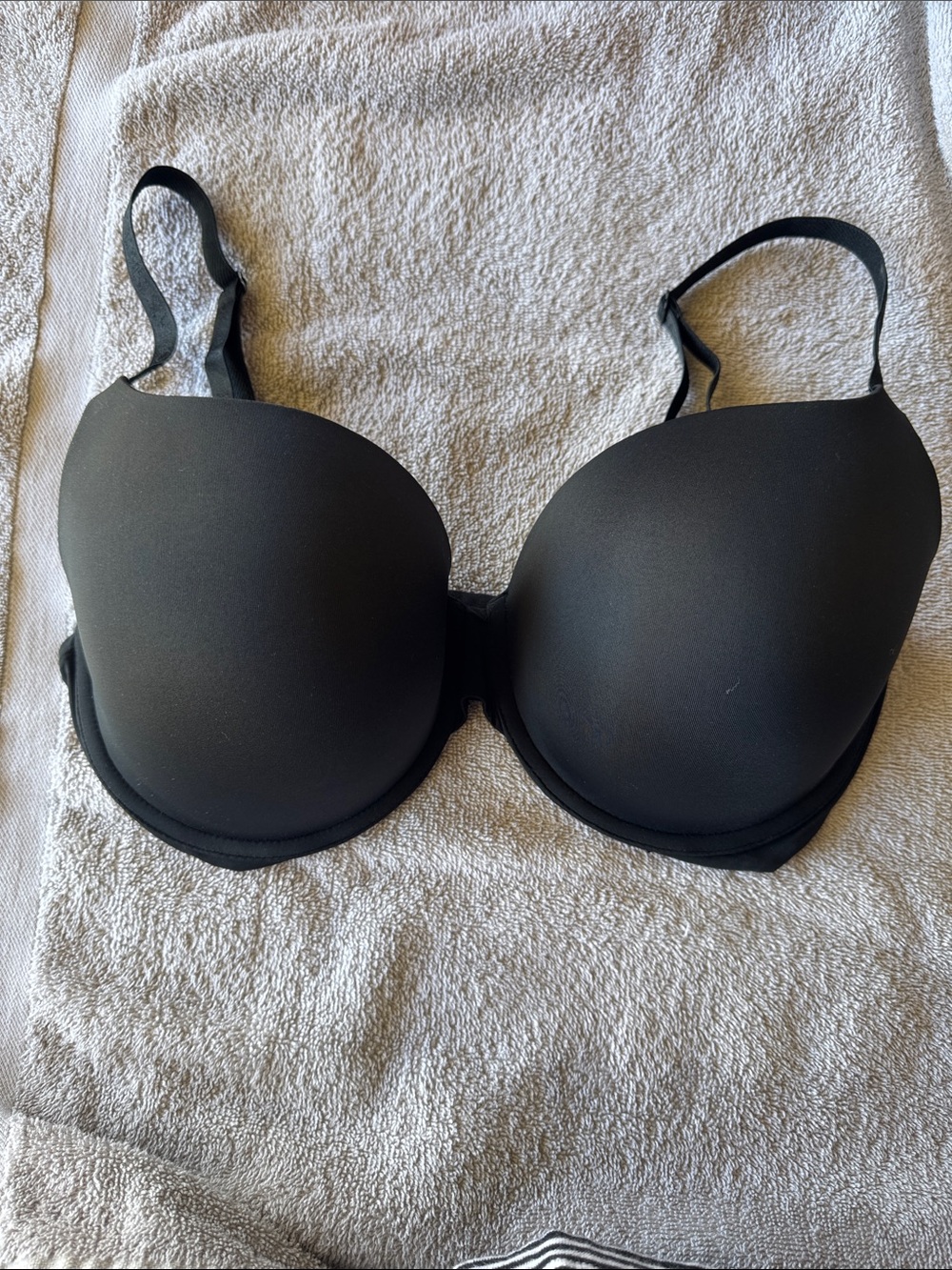 Victoria's Secret Black Smooth T-Shirt push-up full coverage Bra